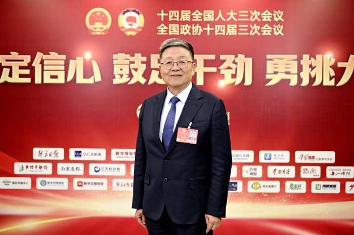 全国人大代表、IM体育药业董事长肖伟：中药经典名方要“唤醒”更要“焕新”